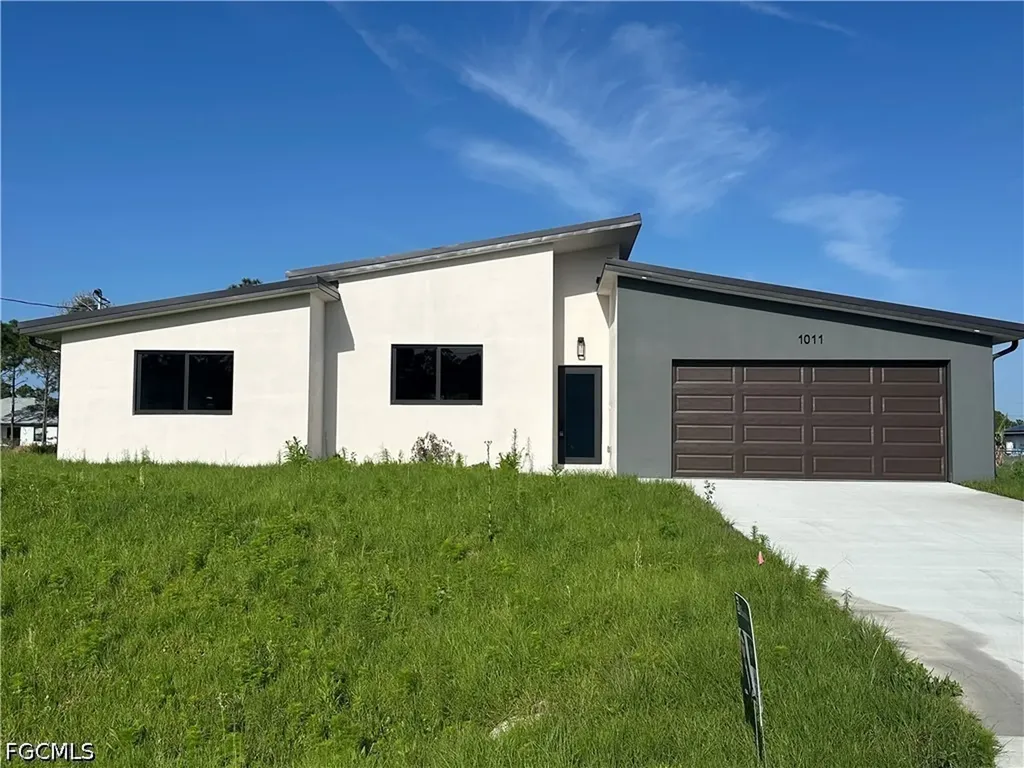 1011 State Avenue Lehigh Acres FL 33972
