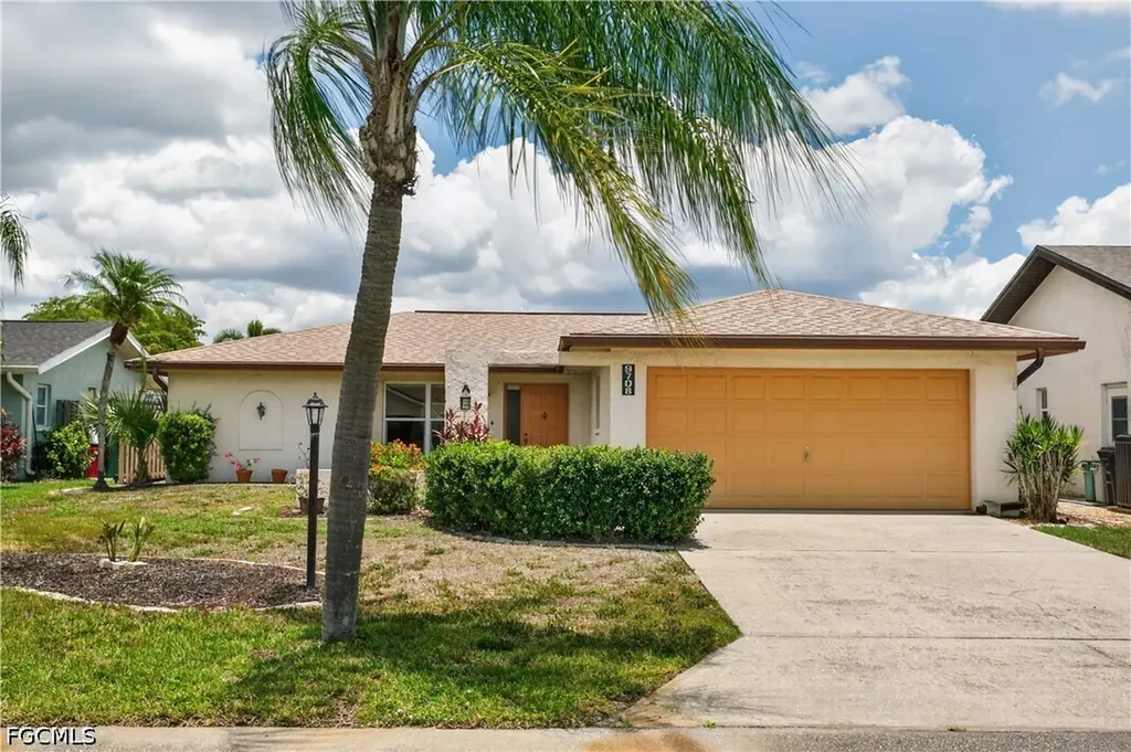 9708 Foxglove Circle Fort Myers FL 33919