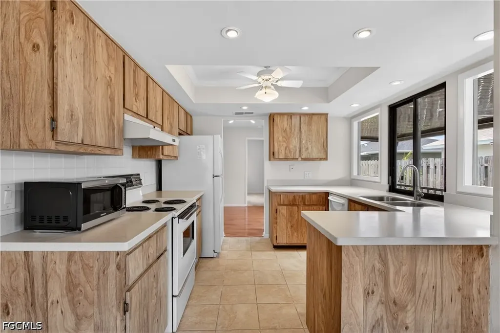 9708 Foxglove Circle Fort Myers FL 33919