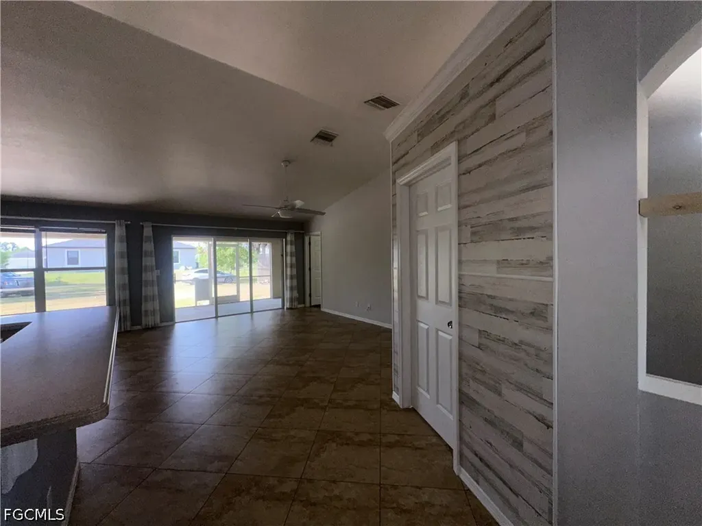 2905 20th Street W Lehigh Acres FL 33971