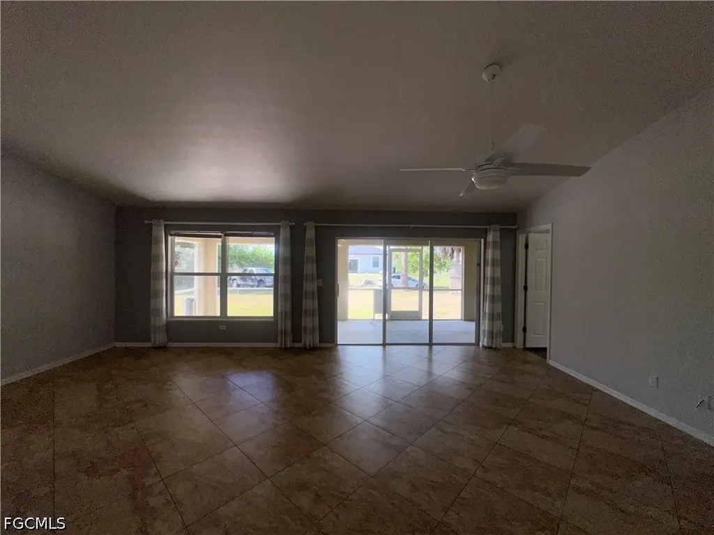 2905 20th Street W Lehigh Acres FL 33971