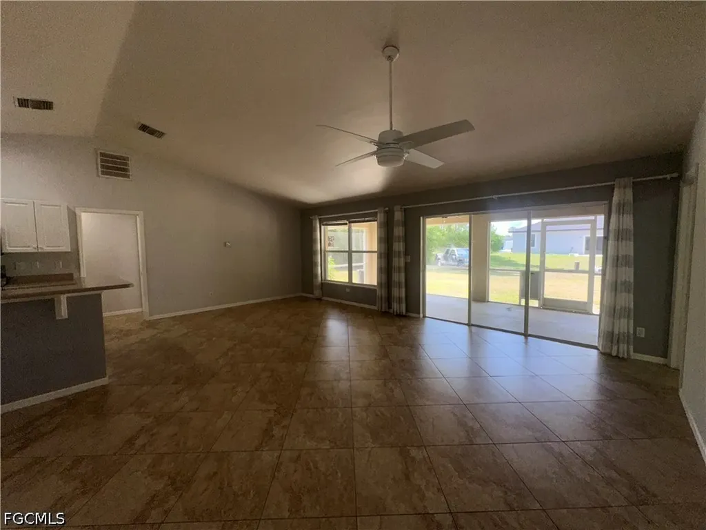 2905 20th Street W Lehigh Acres FL 33971