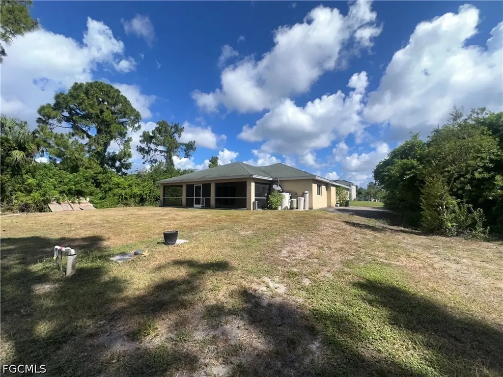 2905 20th Street W Lehigh Acres FL 33971