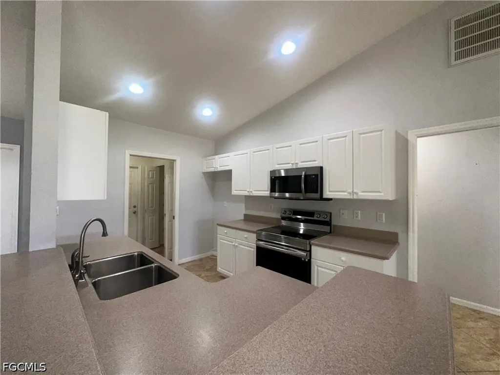 2905 20th Street W Lehigh Acres FL 33971