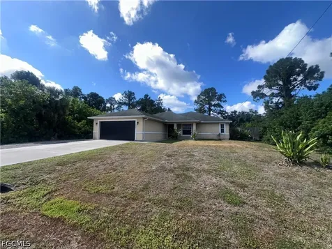 2905 20TH Street W Lehigh Acres FL 33971
