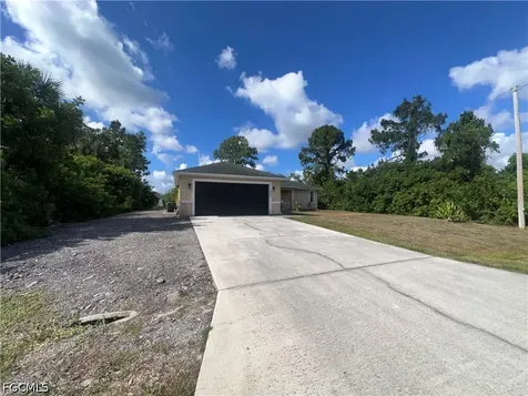 2905 20TH Street W Lehigh Acres FL 33971