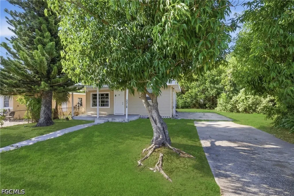 3318 Thomas Street Fort Myers FL 33916