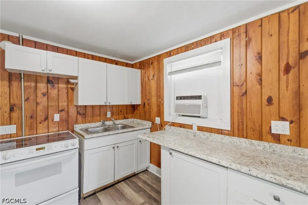 3318 Thomas Street Fort Myers FL 33916
