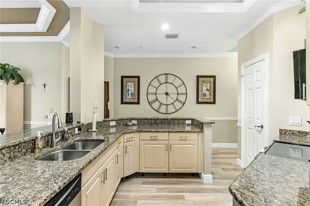 2745 1st Street Fort Myers FL 33916