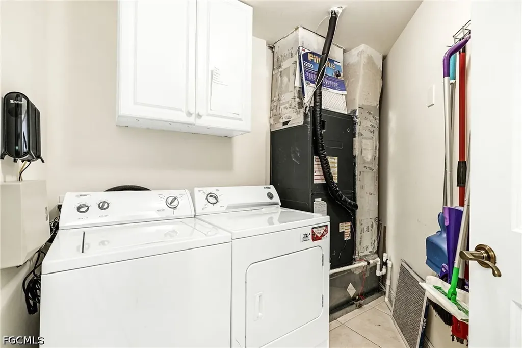 2745 1st Street Fort Myers FL 33916