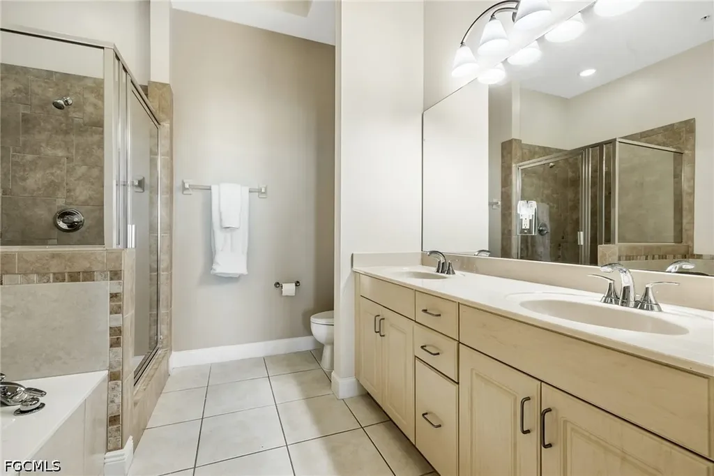 2745 1st Street Fort Myers FL 33916