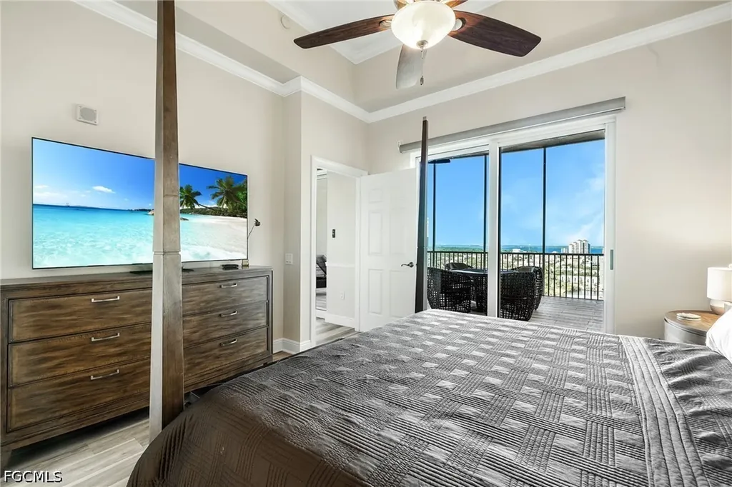 2745 1st Street Fort Myers FL 33916