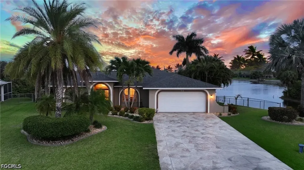 515 Gleason Parkway Cape Coral FL 33914