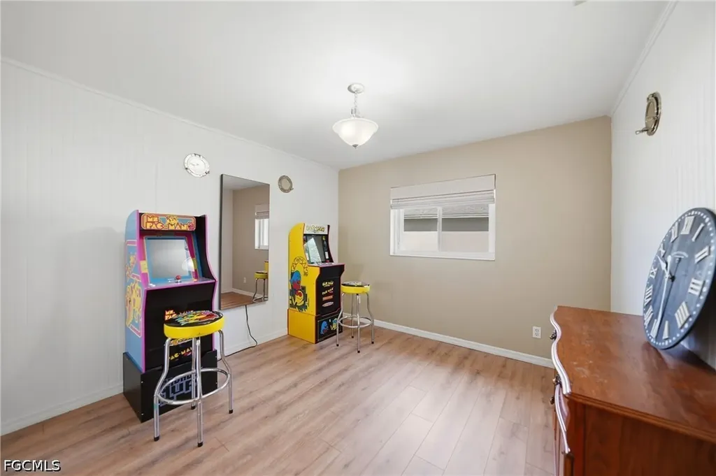 515 Gleason Parkway Cape Coral FL 33914