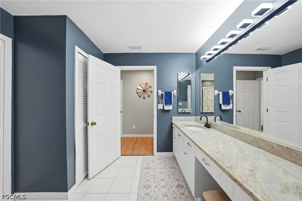 515 Gleason Parkway Cape Coral FL 33914