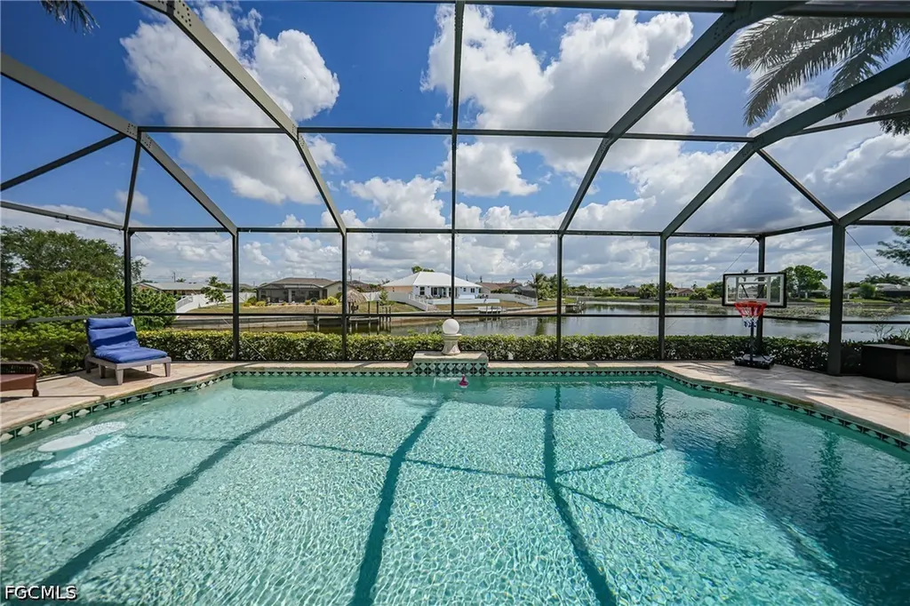 515 Gleason Parkway Cape Coral FL 33914