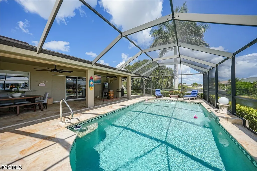 515 Gleason Parkway Cape Coral FL 33914