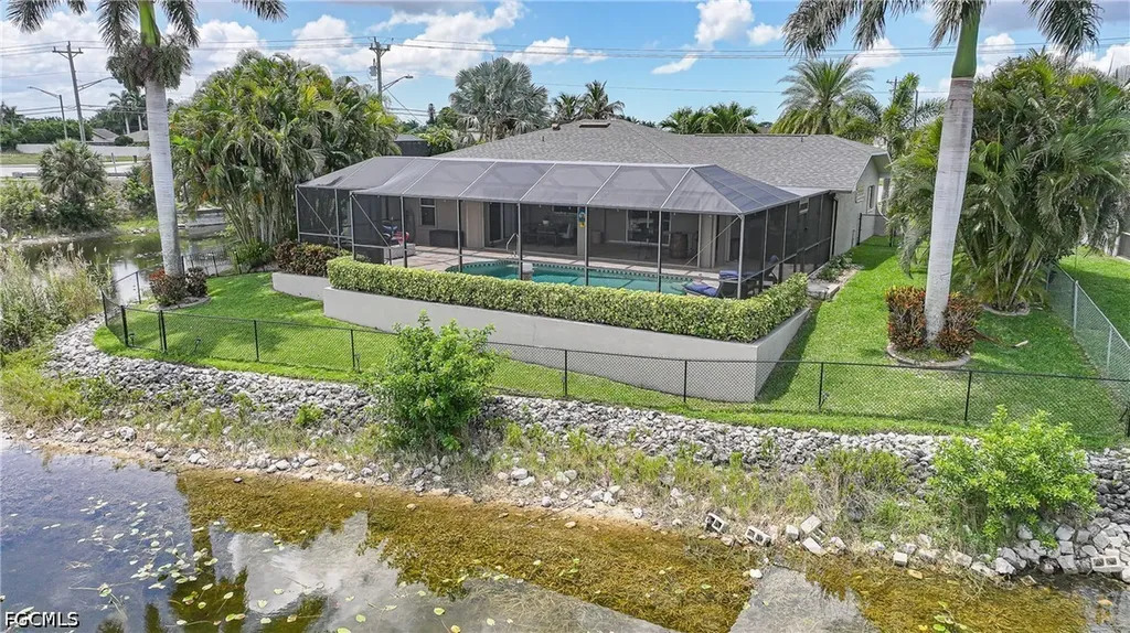 515 Gleason Parkway Cape Coral FL 33914