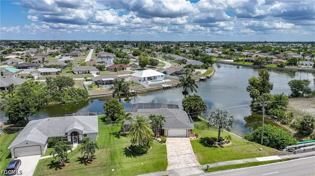 515 Gleason Parkway Cape Coral FL 33914