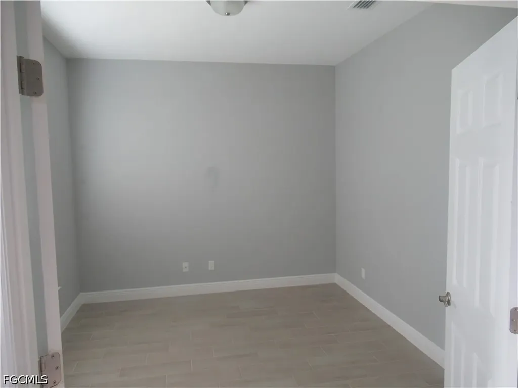 3241 NW 41st Place Cape Coral FL 33993