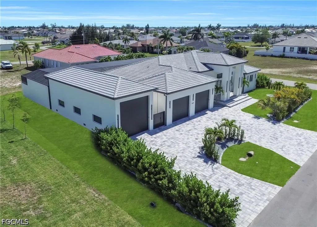 3420 NW 1st Terrace Cape Coral FL 33993