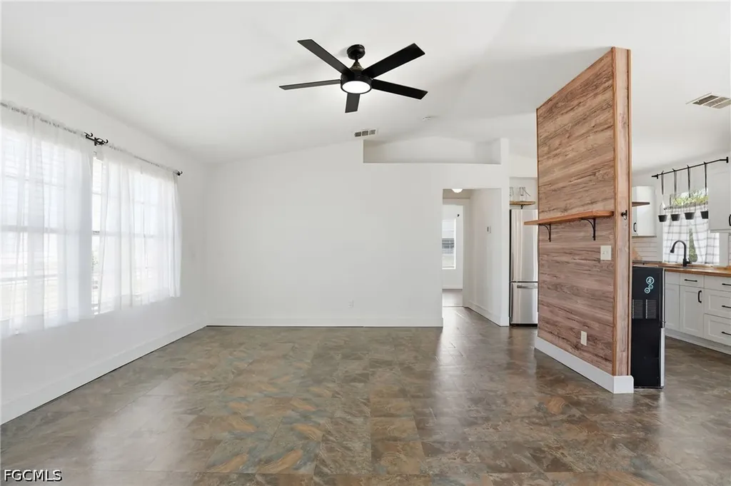 18 NW 26th Terrace Cape Coral FL 33993