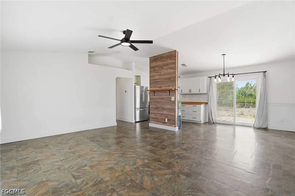 18 NW 26th Terrace Cape Coral FL 33993