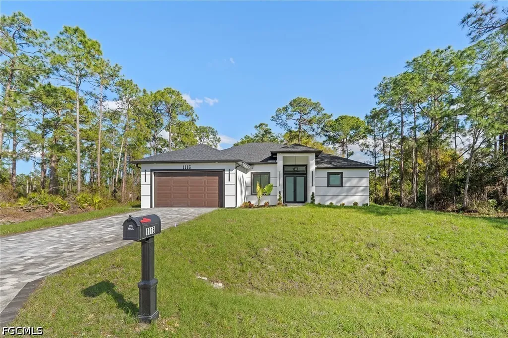 1116 8th Avenue Lehigh Acres FL 33972