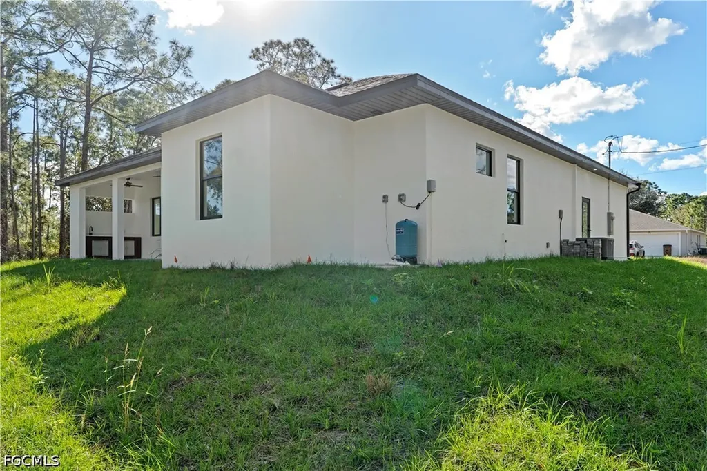 1116 8th Avenue Lehigh Acres FL 33972