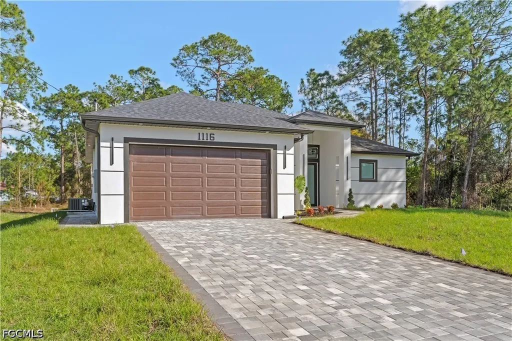 1116 8th Avenue Lehigh Acres FL 33972