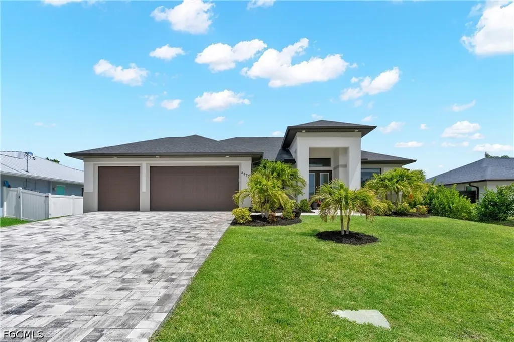 2827 SW 32nd Street Cape Coral FL 33914