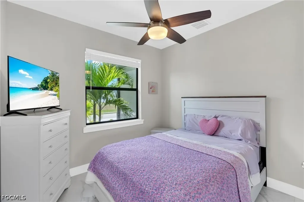 2827 SW 32nd Street Cape Coral FL 33914