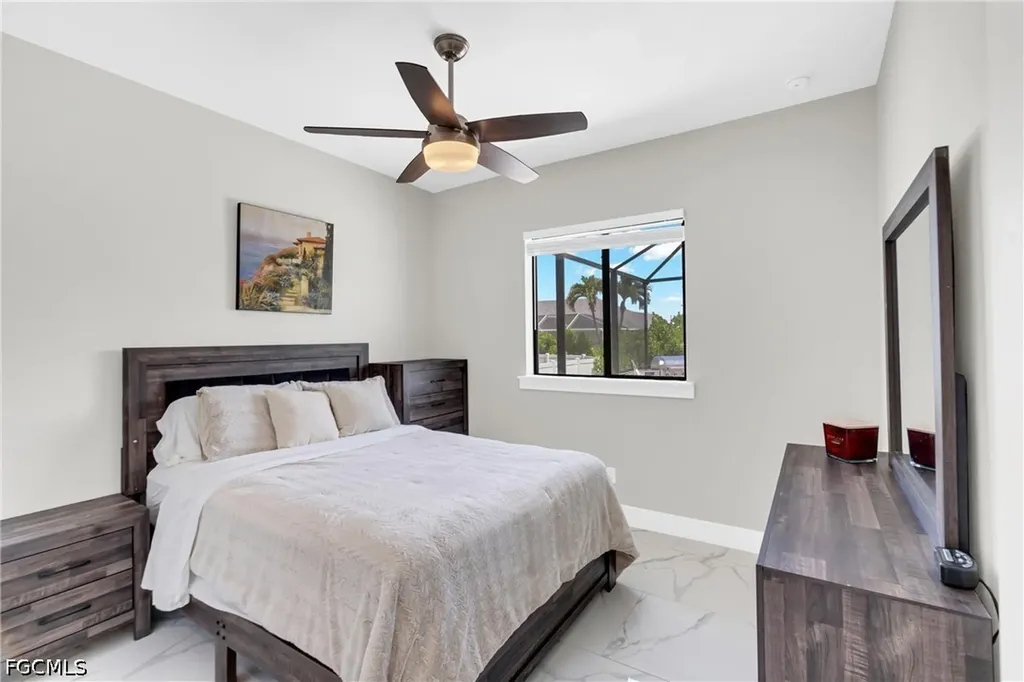 2827 SW 32nd Street Cape Coral FL 33914