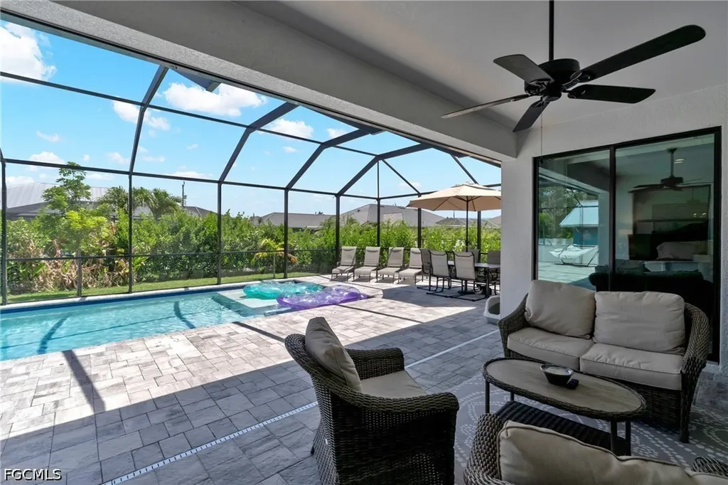 2827 SW 32nd Street Cape Coral FL 33914