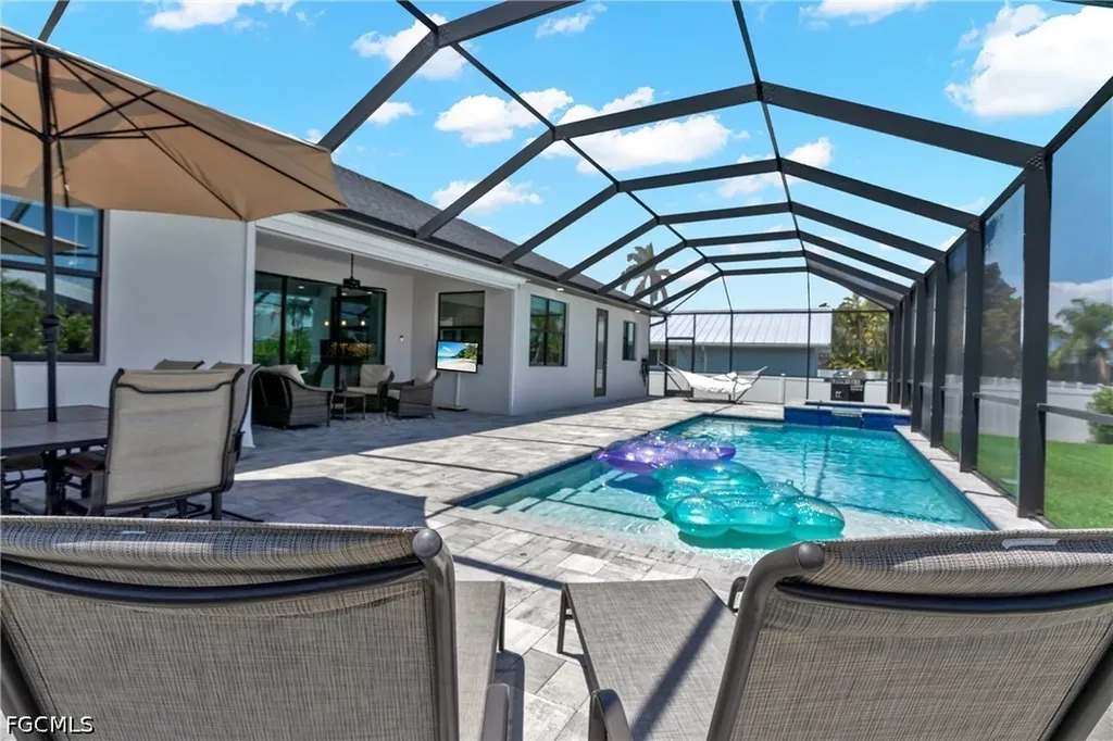 2827 SW 32nd Street Cape Coral FL 33914
