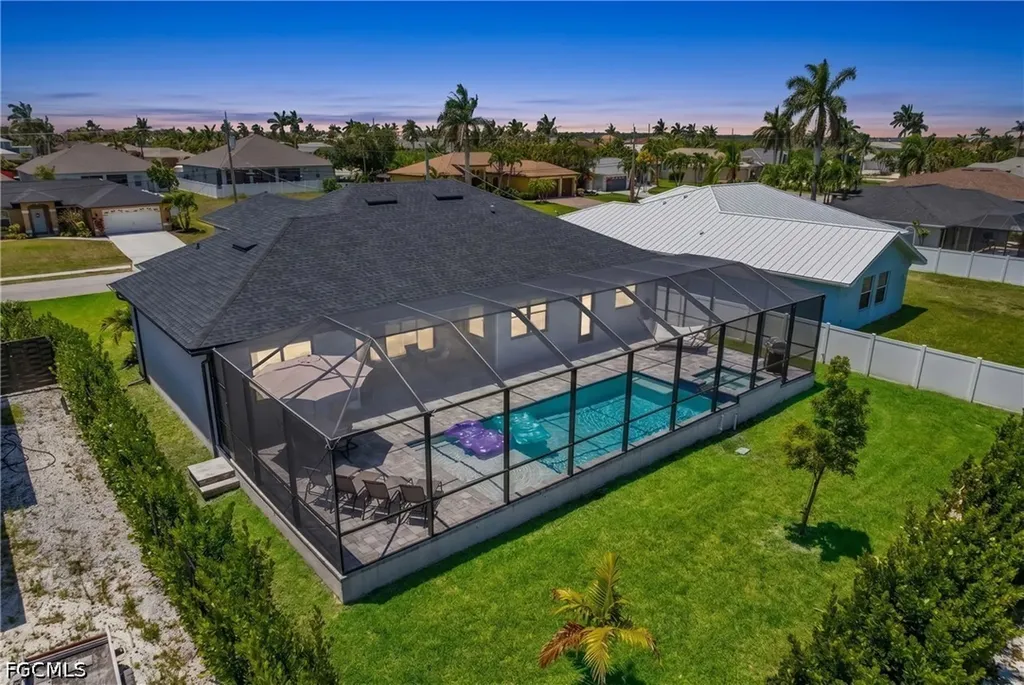 2827 SW 32nd Street Cape Coral FL 33914