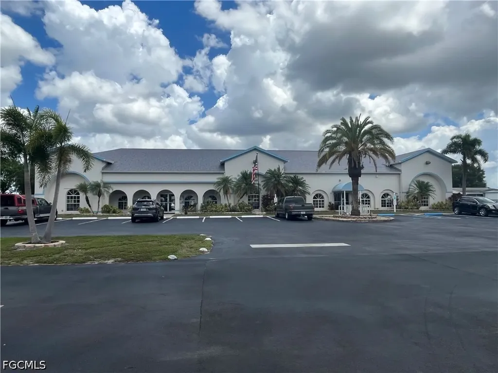 75 Hacienda Boulevard Fort Myers FL 33905