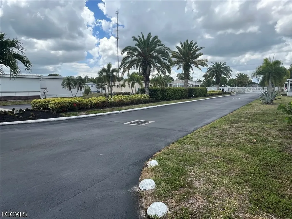 75 Hacienda Boulevard Fort Myers FL 33905