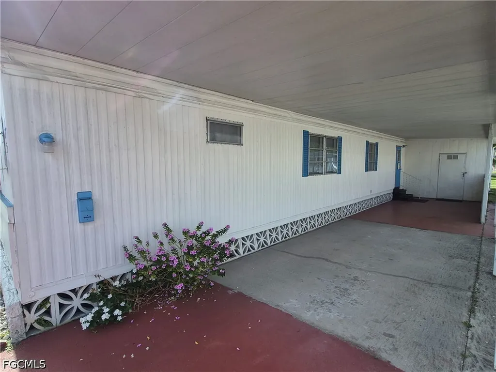 75 Hacienda Boulevard Fort Myers FL 33905
