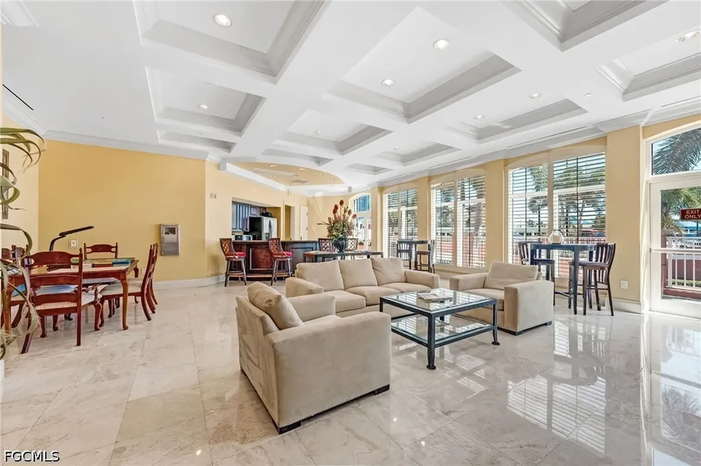 2743 1st Street Fort Myers FL 33916