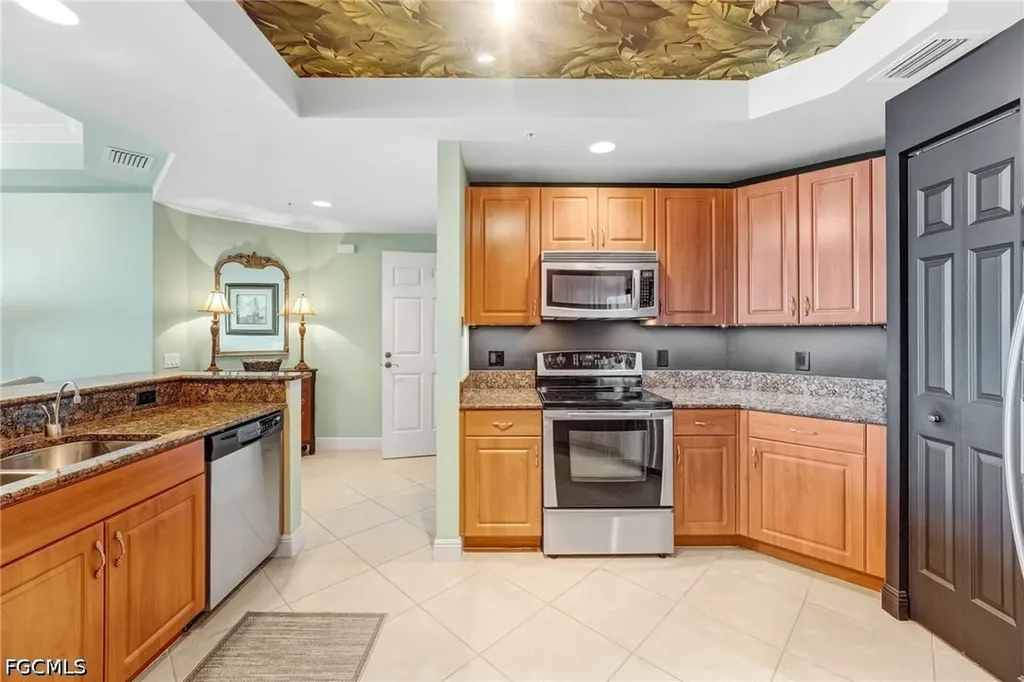 2743 1st Street Fort Myers FL 33916