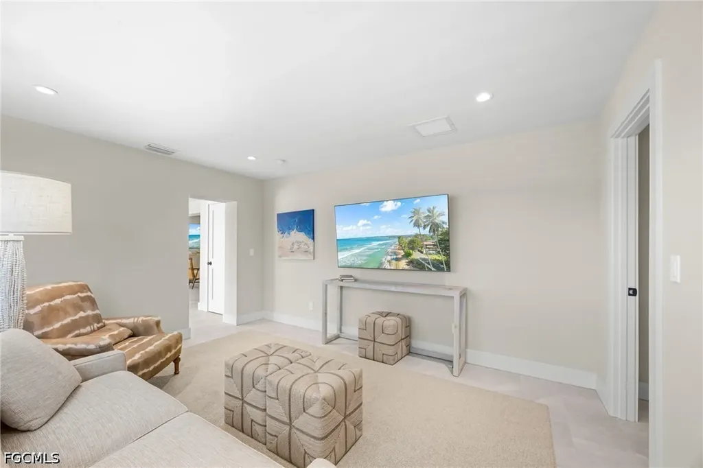 283 Palm Lake Drive Sanibel FL 33957