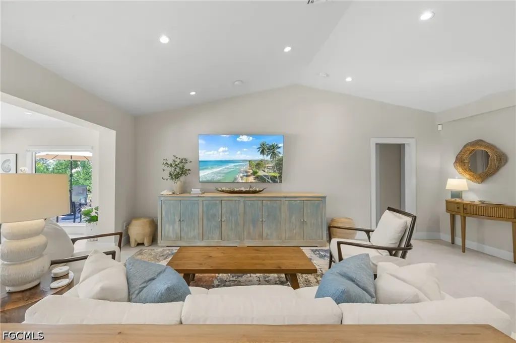 283 Palm Lake Drive Sanibel FL 33957
