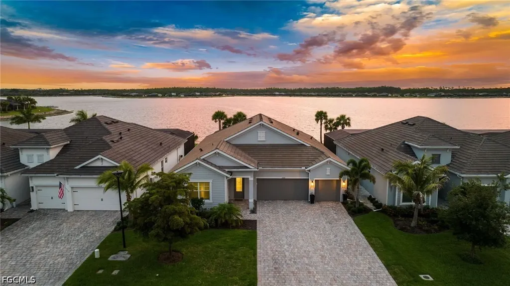 Fort Myers FL, 13682 Blue Bay Circle