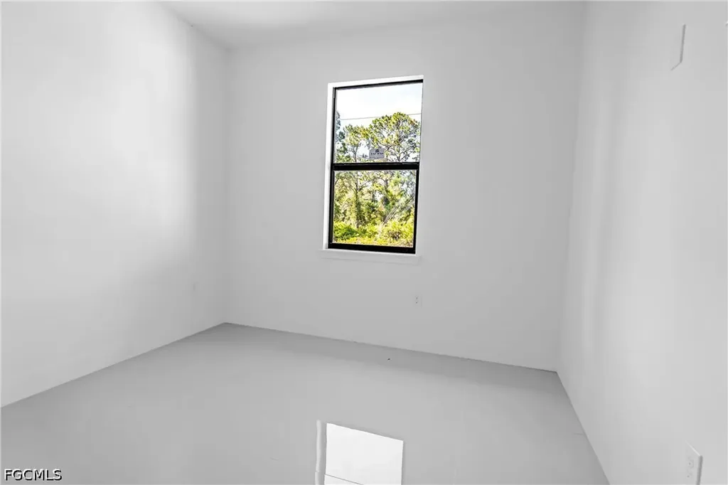 1030 Hunter Street E Lehigh Acres FL 33974