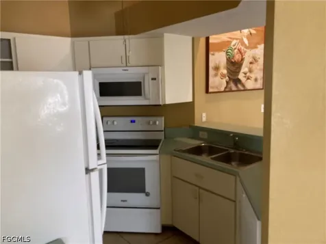 603 SE 13th Terrace Cape Coral FL 33990