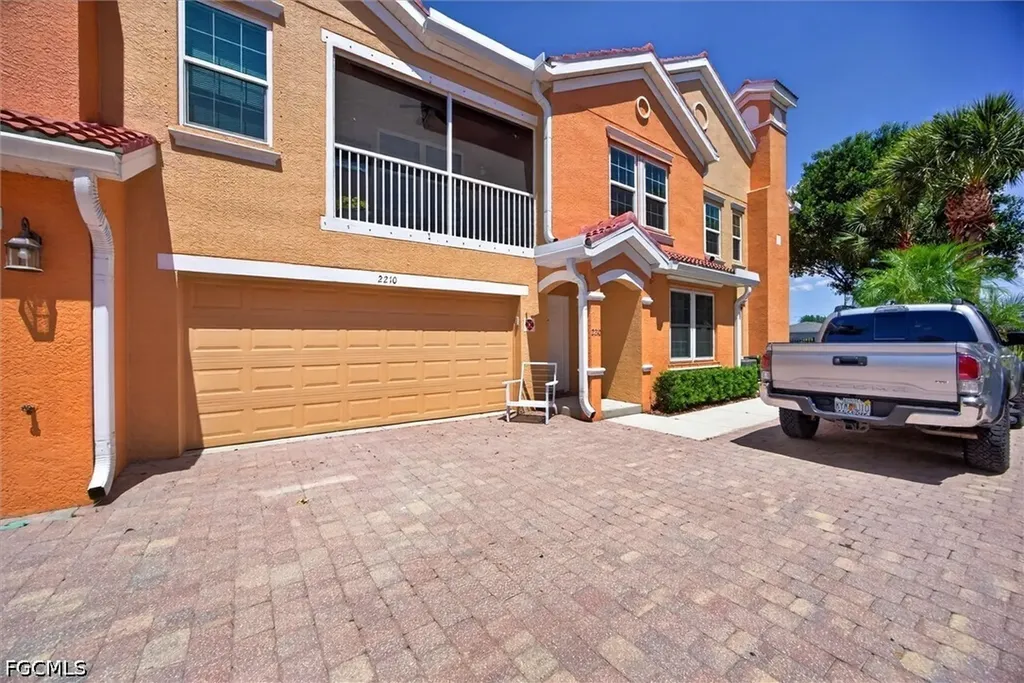 1806 Concordia Lake Circle Cape Coral FL 33909