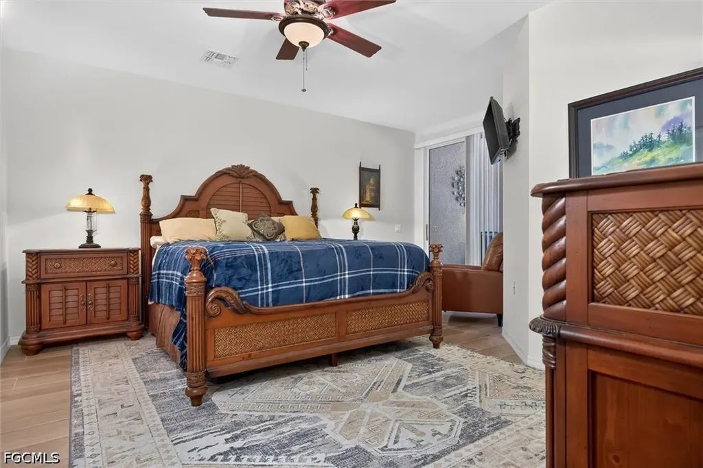 1806 Concordia Lake Circle Cape Coral FL 33909