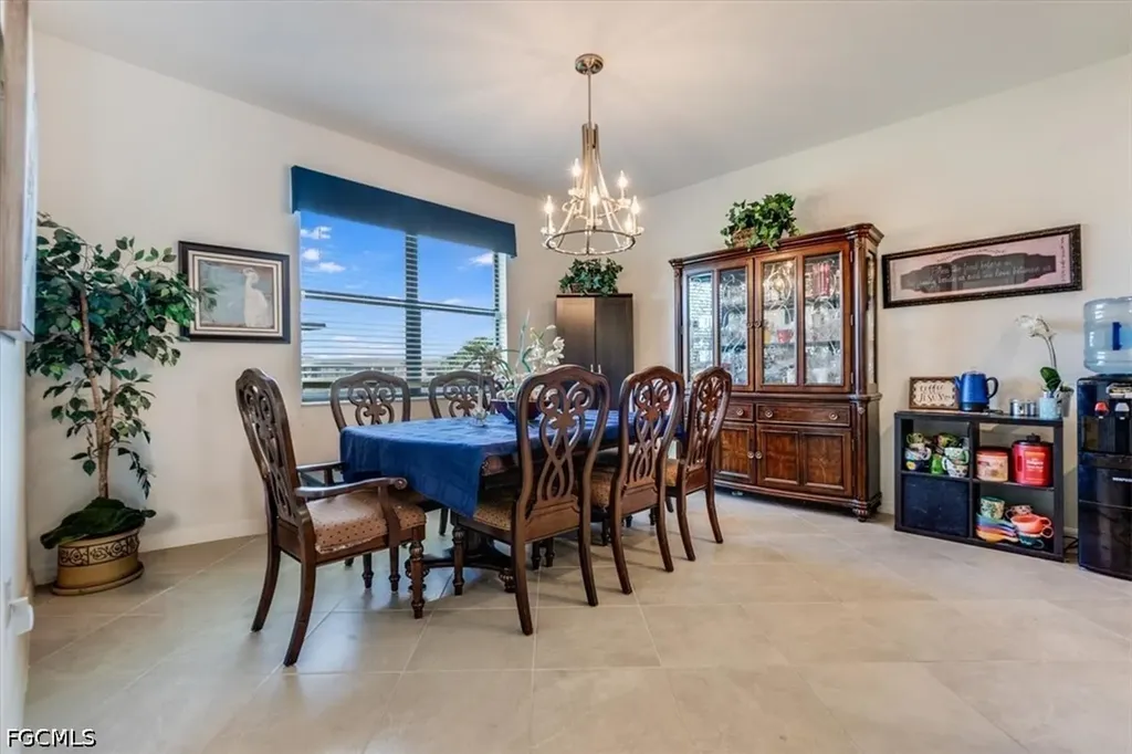 3335 Menores Way Fort Myers FL 33905