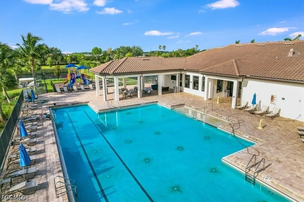 3335 Menores Way Fort Myers FL 33905